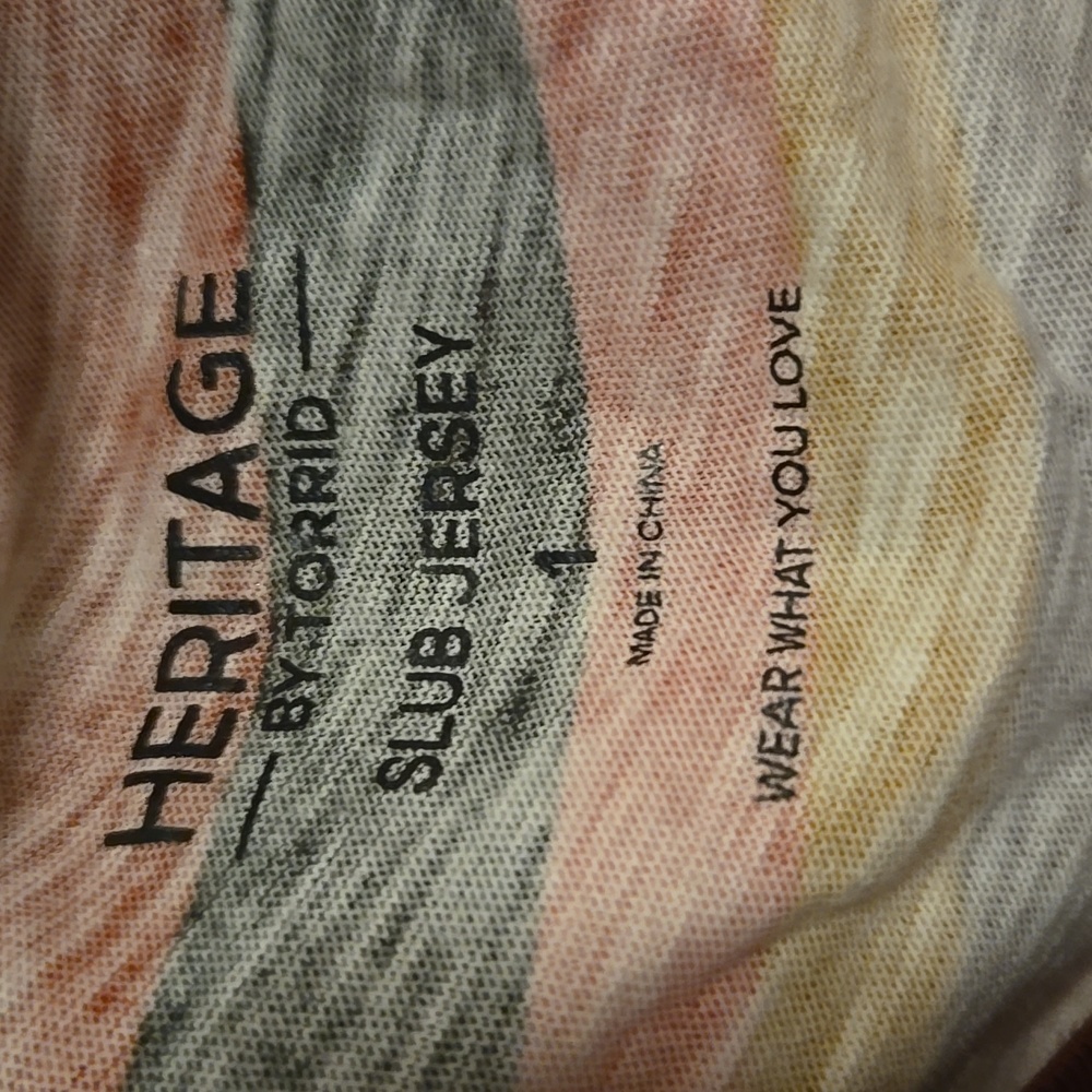 Torrid Tee - Picture 4 of 6